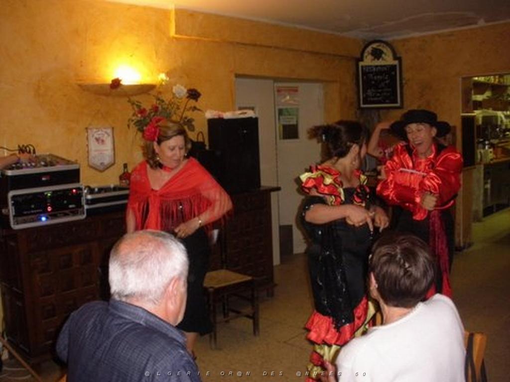2013 05 09 MAI NIMES SOIREE FAMILIA (17).jpg